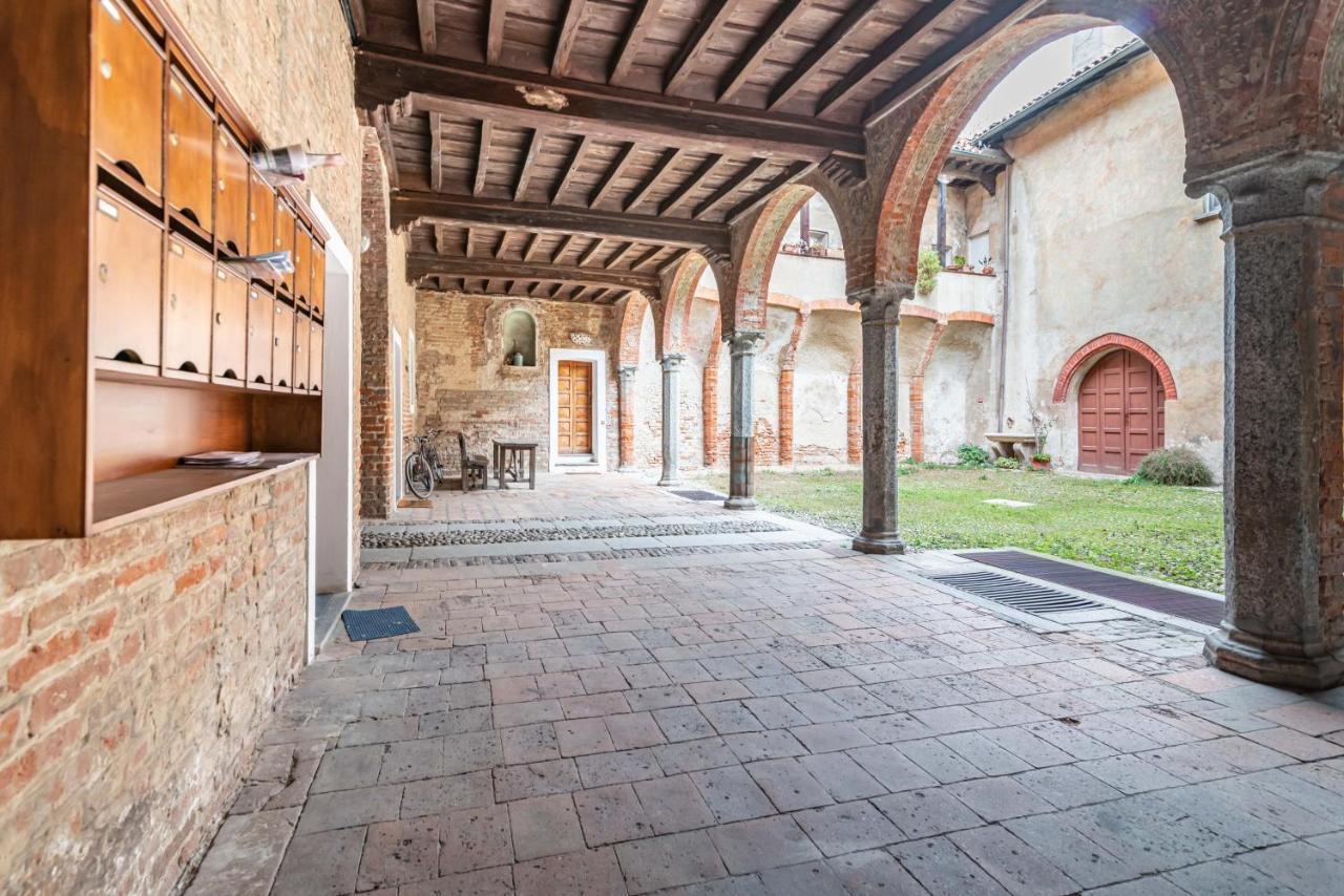 House Of Foscolo - Palazzo Cornazzani - By Host4U Apartment Pavia Exterior foto