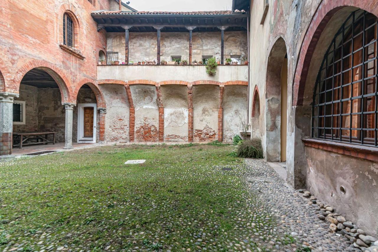 House Of Foscolo - Palazzo Cornazzani - By Host4U Apartment Pavia Exterior foto